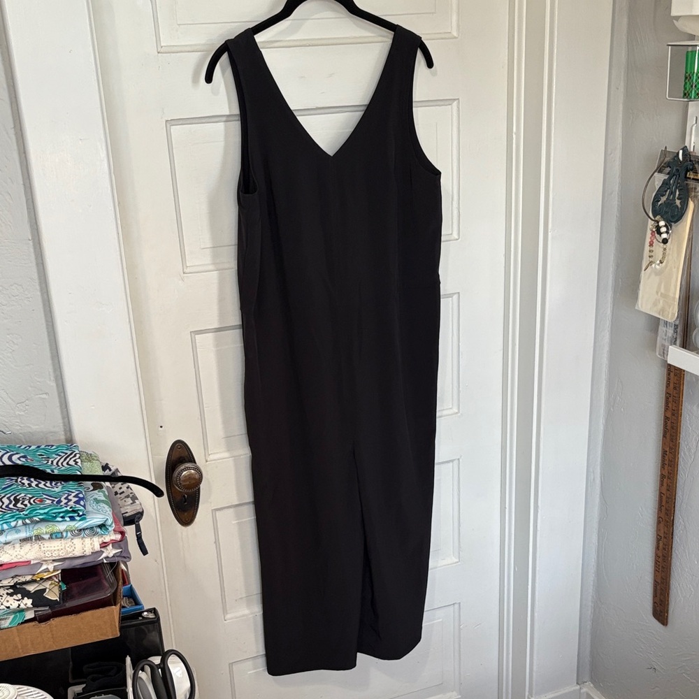Lucy - Black Sleeveless Crop Romper jumpsuit medium